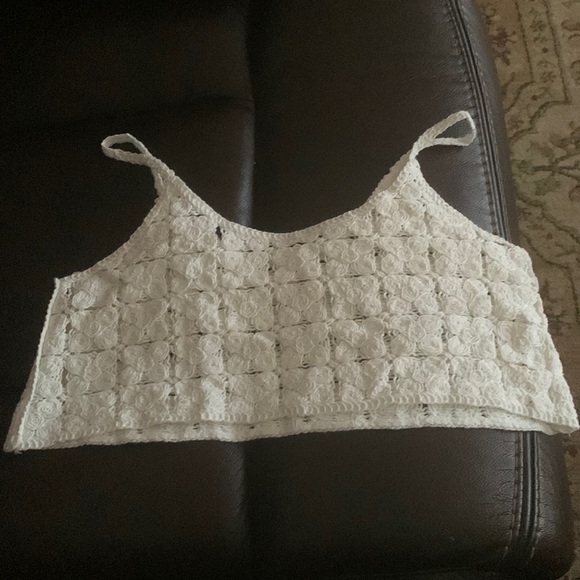 White top for beach - Picture 1 of 1